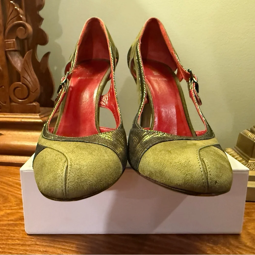 Fendi Green Suede Leather/Gold Metallic Cut Out 4” Pump Heels Size 38/8 $ - Picture 8 of 14